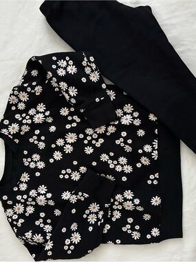4 pc  Black Daisy Print Kids Matching Set